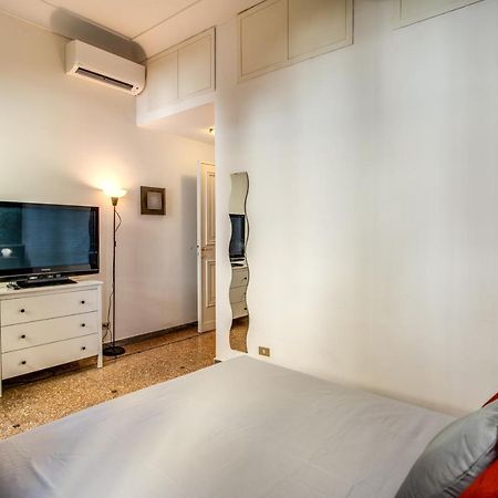 Fresh House Colosseo Рим Екстериор снимка