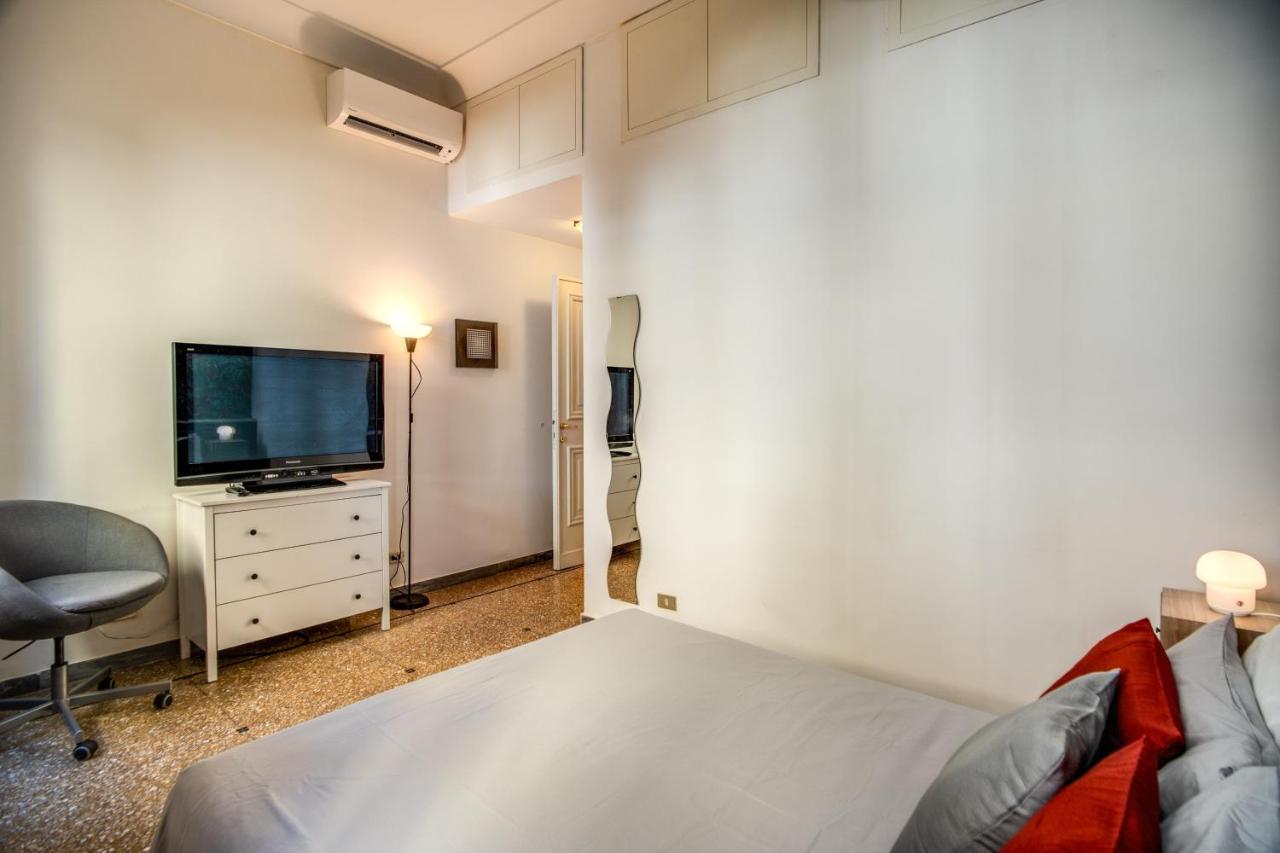 Fresh House Colosseo Рим Екстериор снимка